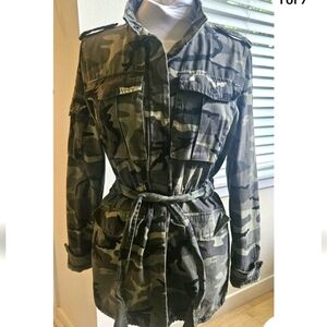 Forever 21 Camo Jacket Womens Small Green Cargo Drawstring Waist Snap Pockets